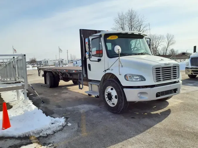 2015 FREIGHTLINER/MERCEDES M2 106