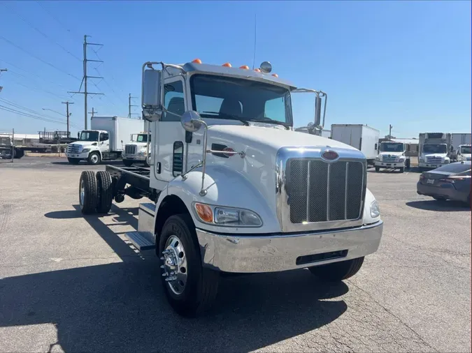 2020 Peterbilt 337