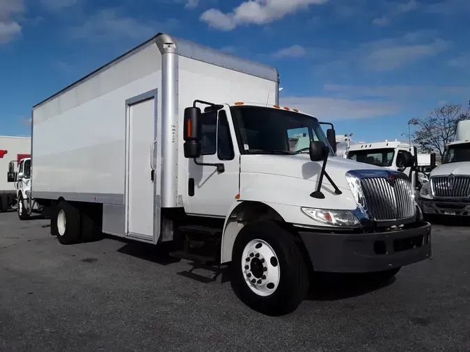 2018 NAVISTAR INTERNATIONAL 4300LP (4X2)831e65cea37fe8cd4ecc19632f2c5f7c