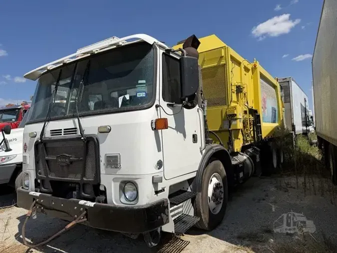 2014 AUTOCAR XPEDITOR