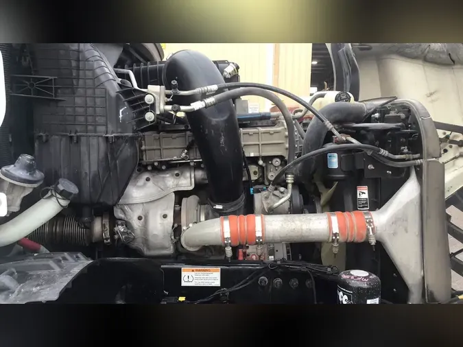 2021 Freightliner Cascadia 126