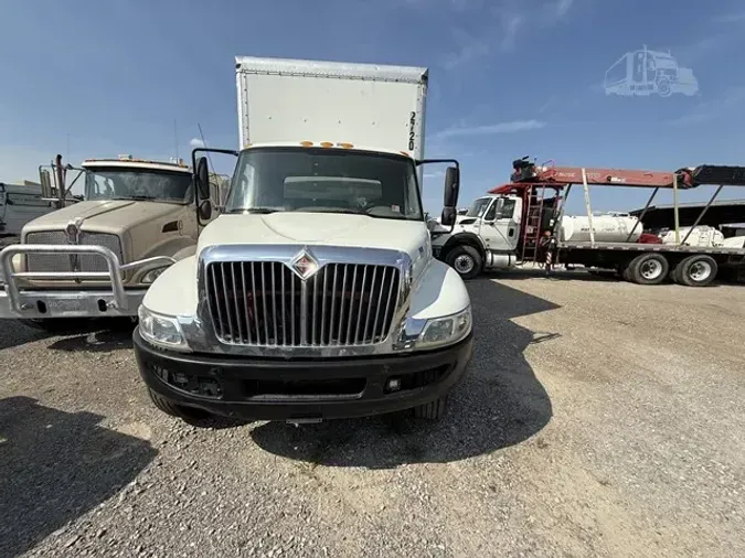 2013 INTERNATIONAL DURASTAR 4300