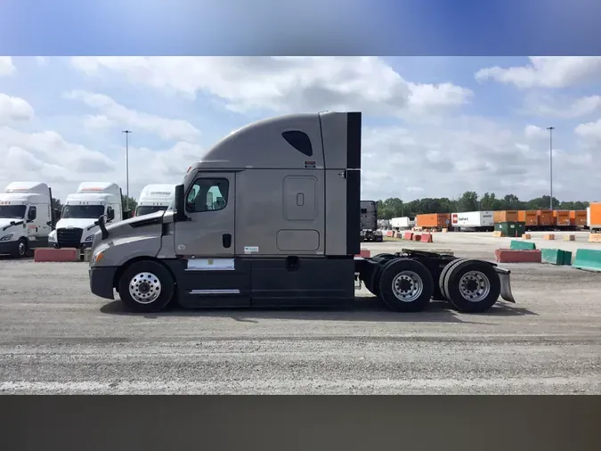 2023 Freightliner Cascadia 12683272d917bef4e664bce8318507f5351