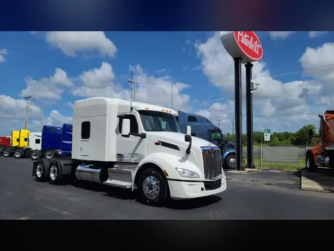 2022 Peterbilt 579