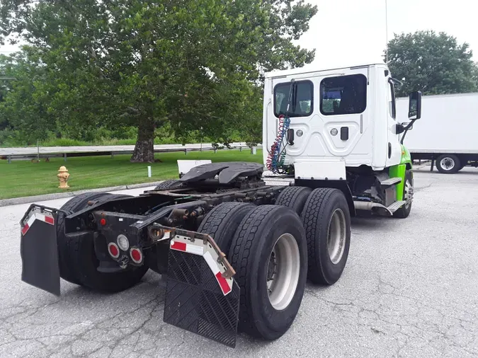 2017 FREIGHTLINER/MERCEDES CASCADIA 125