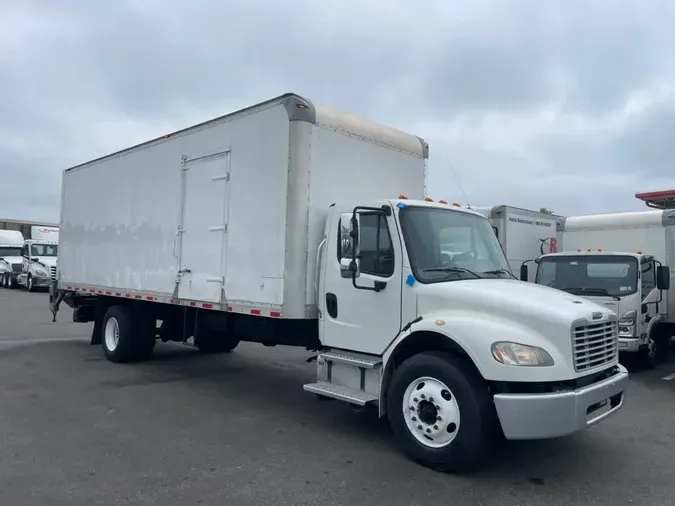 2018 FREIGHTLINER M2 106