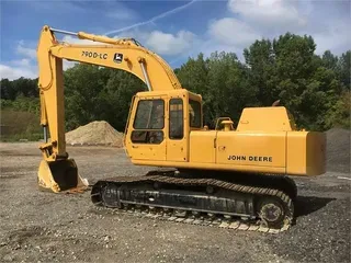 1989 DEERE 790D LC