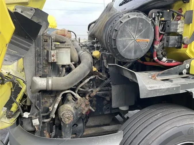 2019 INTERNATIONAL RH613