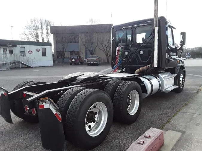 2017 FREIGHTLINER/MERCEDES CASCADIA 125