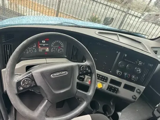 2021 Freightliner Cascadia