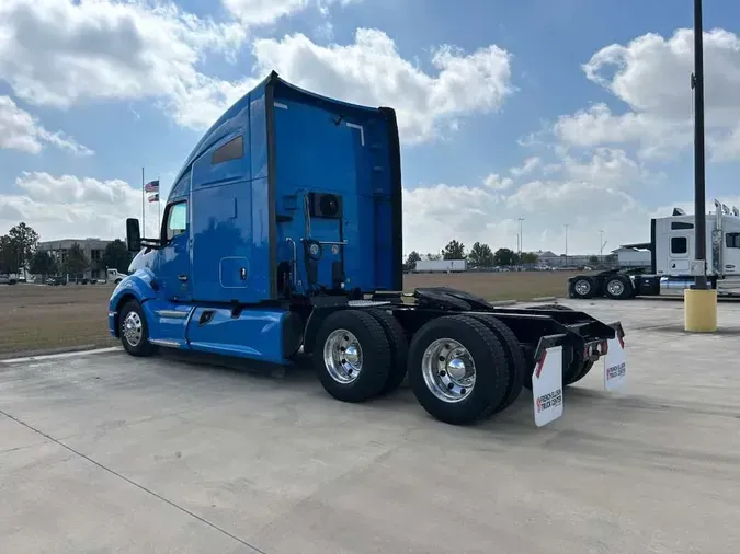 2022 Kenworth T680