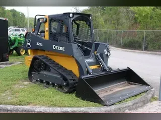 2022 John Deere 325G
