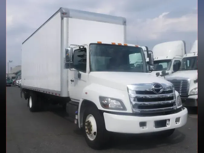 2018 HINO HINO 338