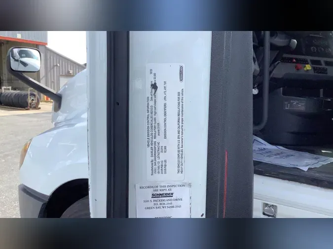 2021 Freightliner Cascadia 126