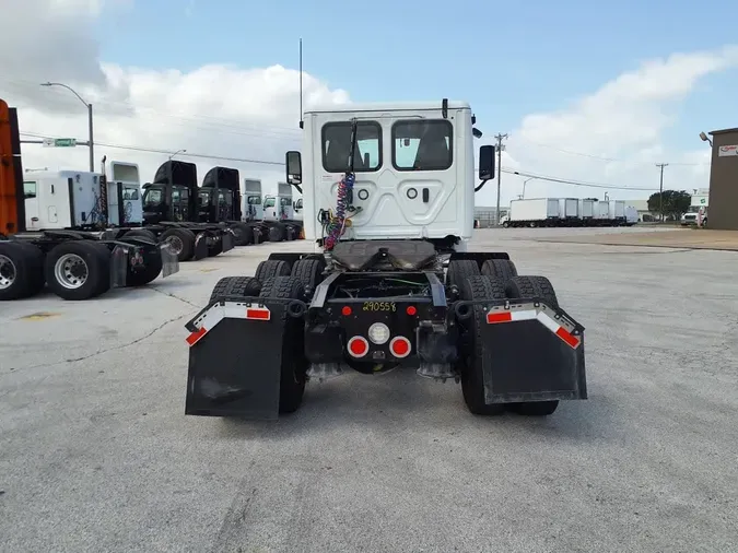 2020 FREIGHTLINER CASCADIA 125