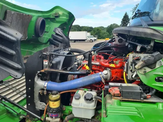 2019 FREIGHTLINER/MERCEDES M2 106