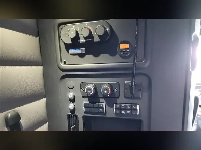 2020 FREIGHTLINER CA126