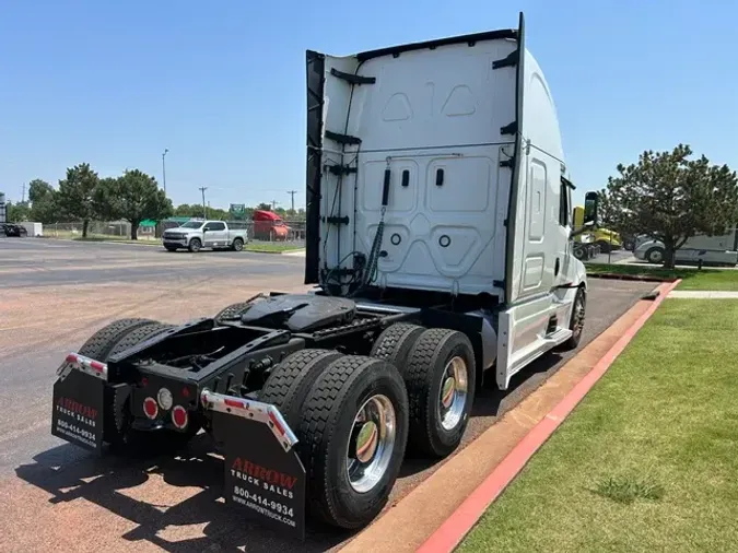 2022 FREIGHTLINER CASCADIA