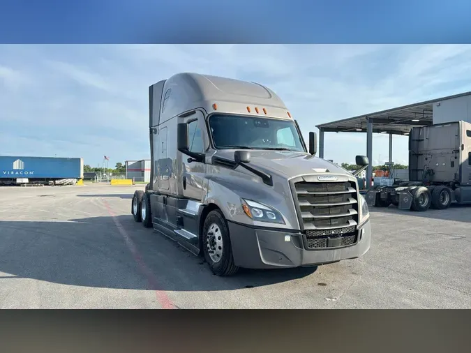 2024 Freightliner Cascadia 126834c898960a57346910ad68f30d0fd4b