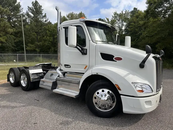 2022 Peterbilt 579