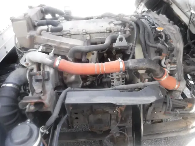 2018 ISUZU NPR HD