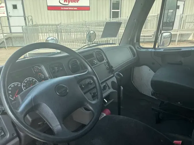 2019 FREIGHTLINER/MERCEDES M2 106