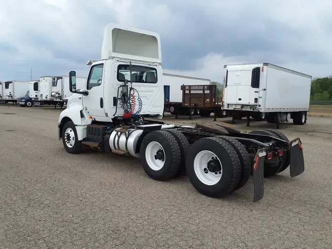 2019 NAVISTAR INTERNATIONAL LT625 DAYCAB T/A