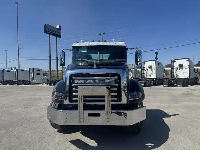 2026 MACK GR84B