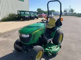 2007 John Deere 2320