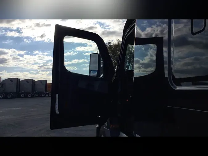 2021 Freightliner Cascadia 12683579c43b660543285c91fd8829e908e