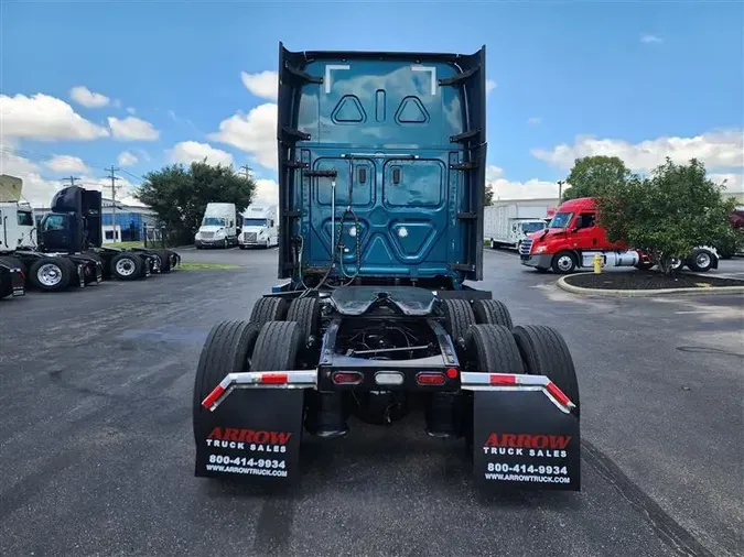2022 FREIGHTLINER CASCADIA