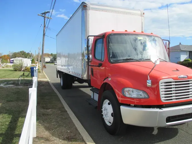 2018 FREIGHTLINER M2