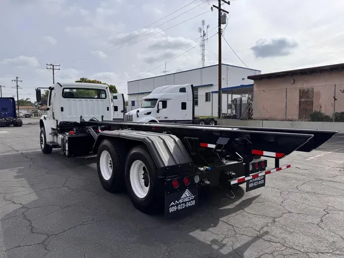 2018 Freightliner Business Class M2 106