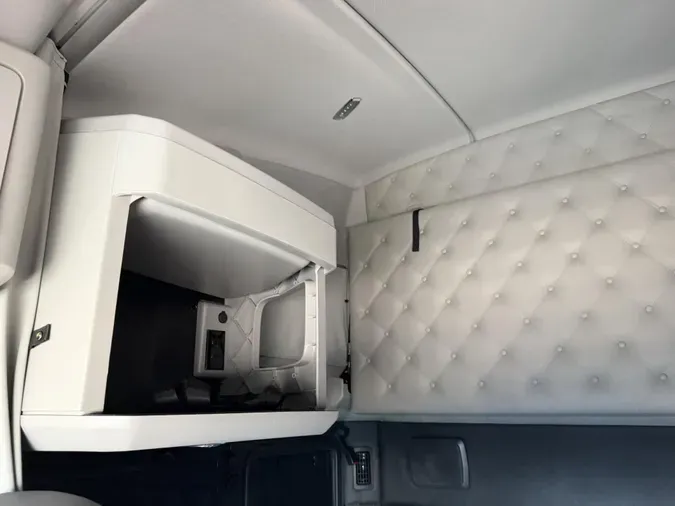 2024 Kenworth T680835cadf73bd9821566c56dd48ca941cd