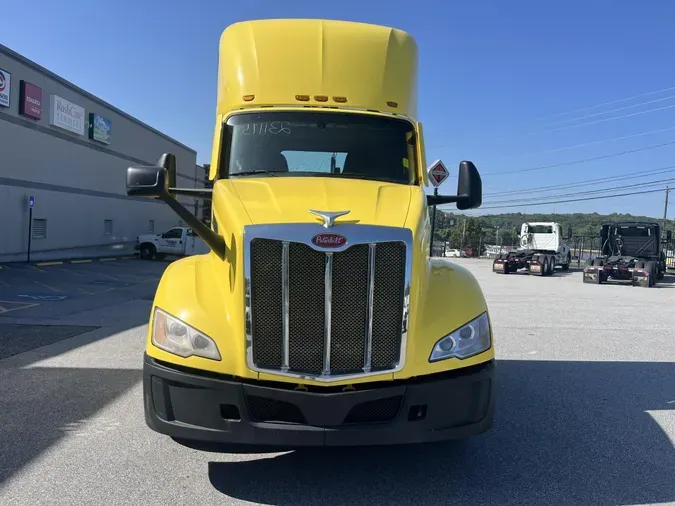 2023 Peterbilt 579