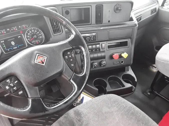 2020 NAVISTAR INTERNATIONAL RH613 DAYCAB S/A