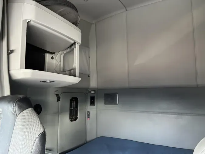 2021 Kenworth T680