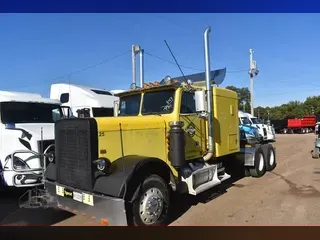 2013 FREIGHTLINER FLB114