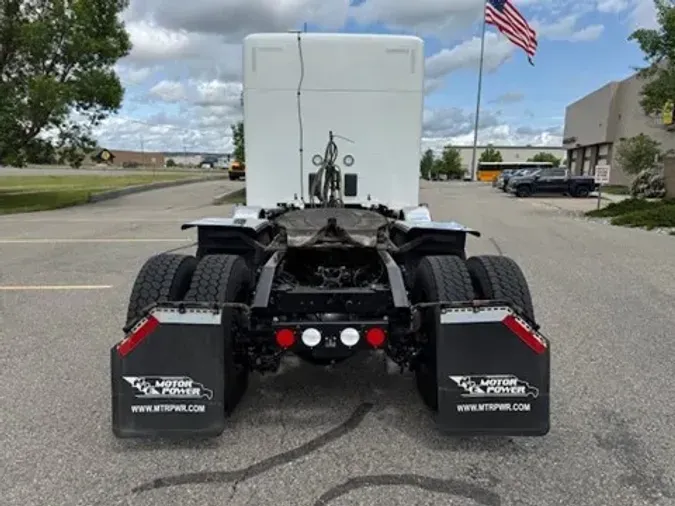 2022 Kenworth T880