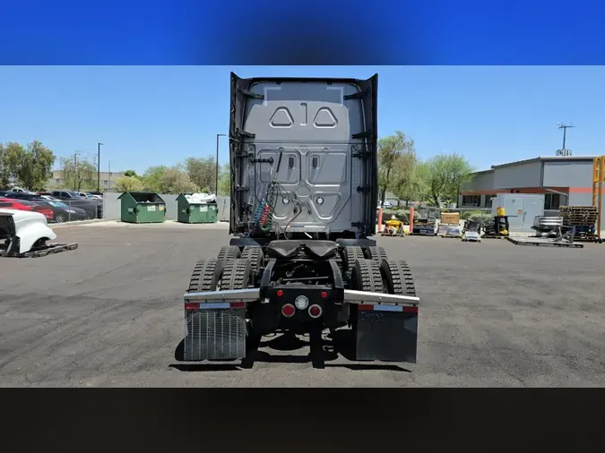 2023 Freightliner Cascadia