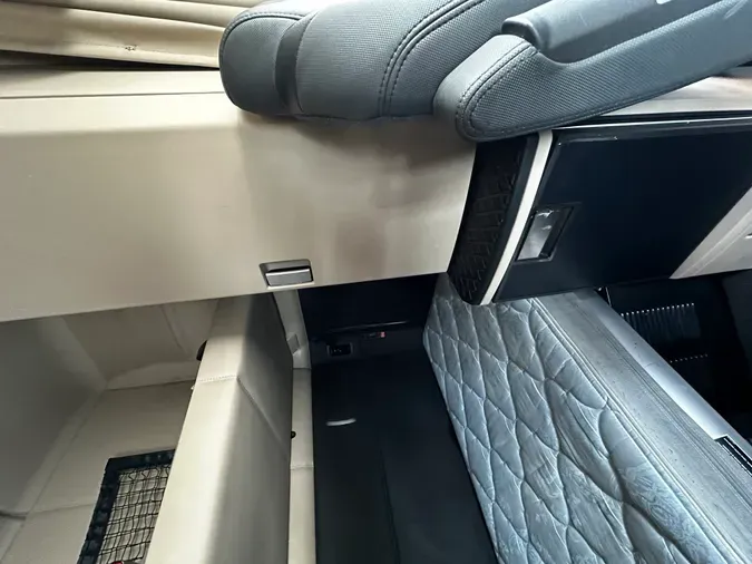 2023 Kenworth T680