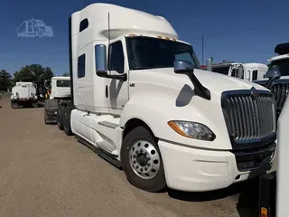 2021 INTERNATIONAL LT