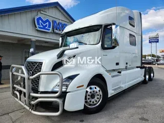 2024 VOLVO VNL64T860