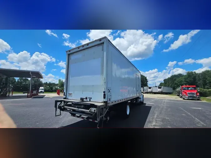 2019 FREIGHTLINER M2 106