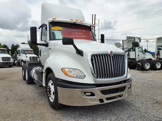 2019 NAVISTAR INTERNATIONAL LT625 DAYCAB T/A