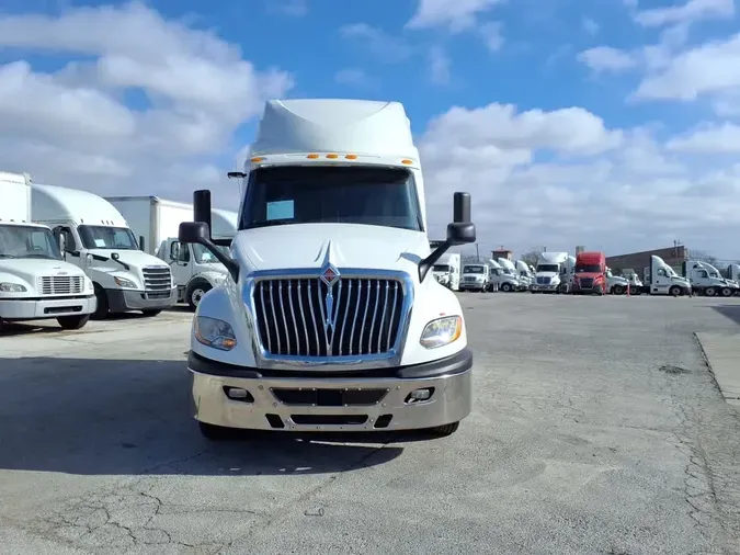 2020 NAVISTAR INTERNATIONAL LT625 SLPR CAB