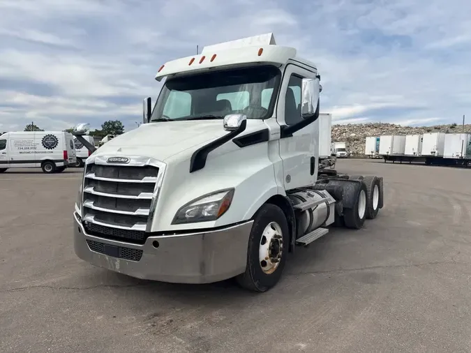 2019 FREIGHTLINER/MERCEDES NEW CASCADIA 1168379cf8eb901573654e2d013ad185b99