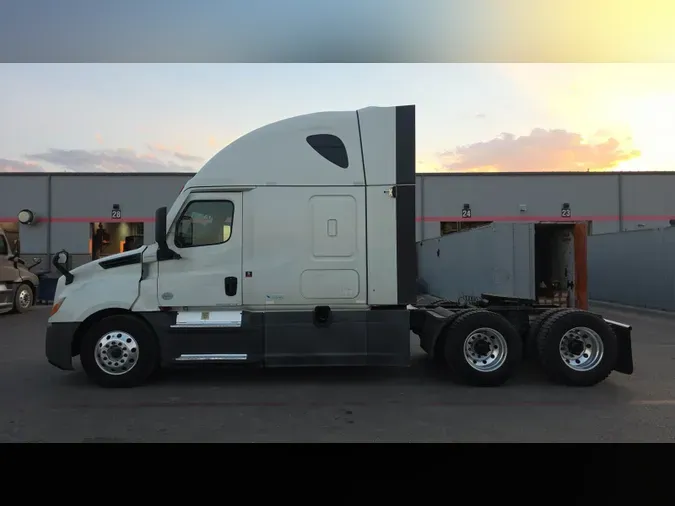 2023 Freightliner Cascadia 126837a4f7a03fa5830dc4dbba968a8c594