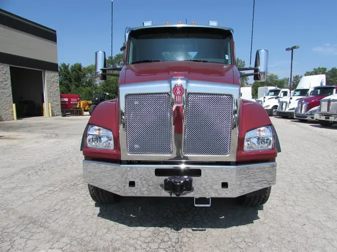 2025 Kenworth T880 Short Hood