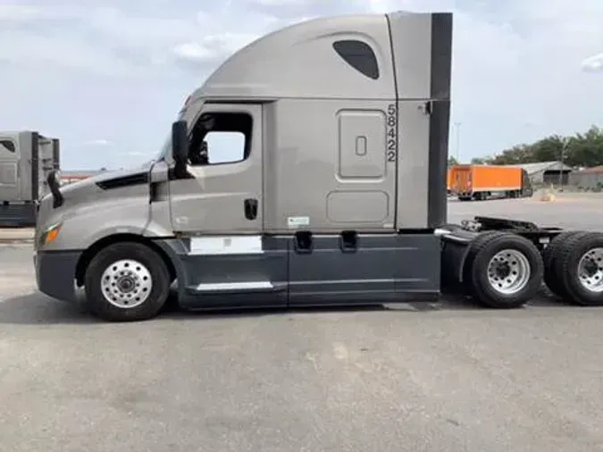 2023 Freightliner Cascadia